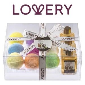 Lovery 12-Piece Deluxe Bath Bombs Gift Set - Vanilla Coconut scent.